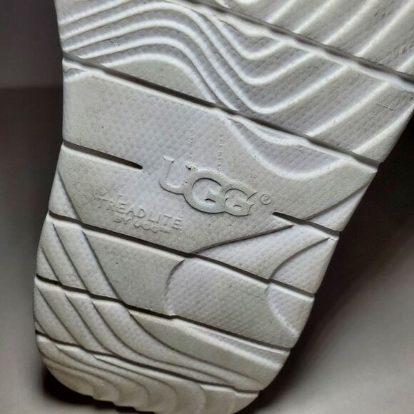 Ugg Seaway Chukka Lace Up Shoe Size 12 Girls - Picture 11 of 12